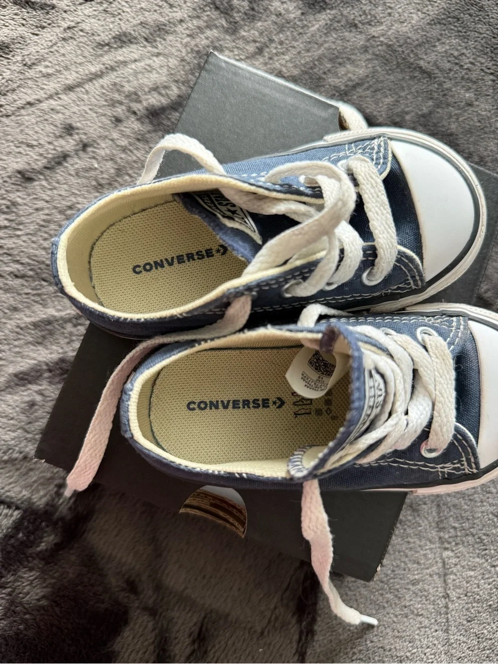Converse classic low